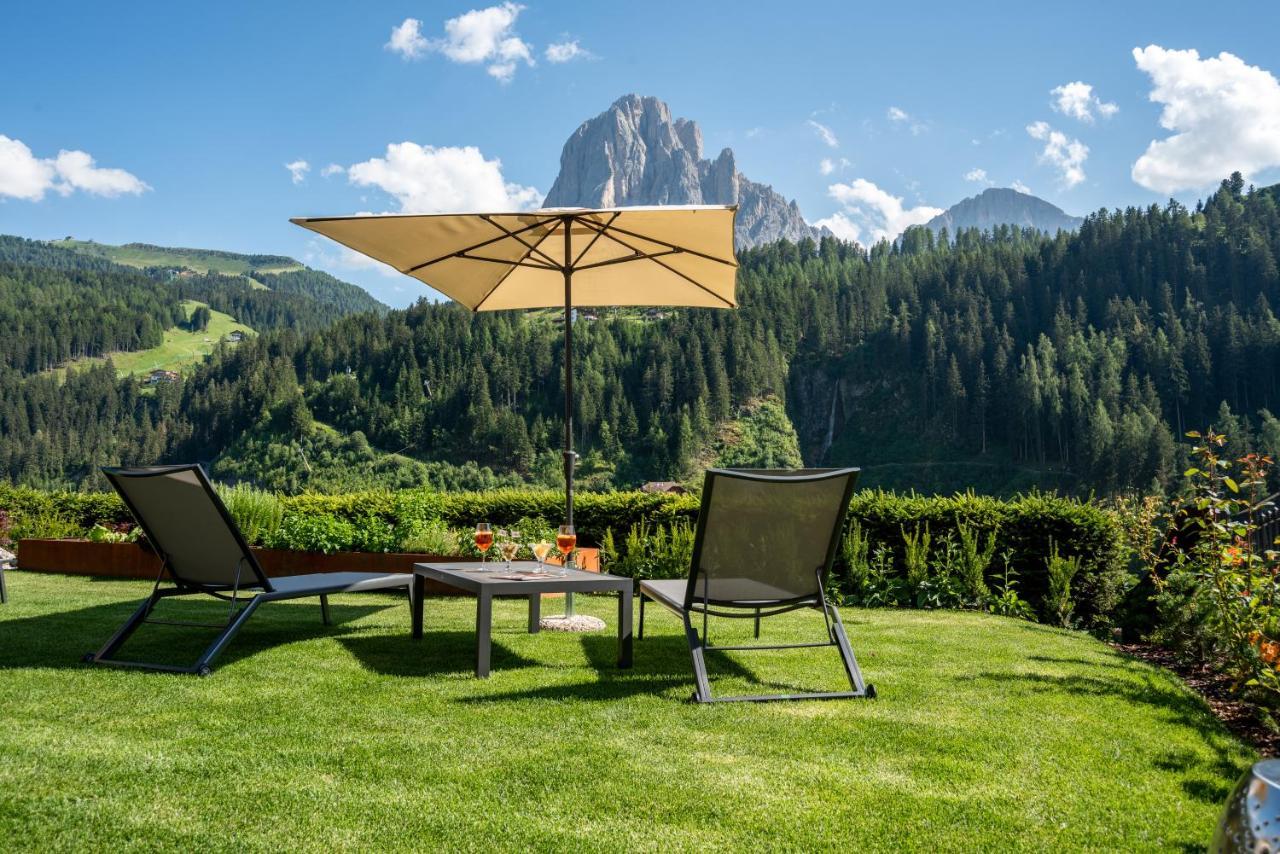 Hotel Vernel Santa Cristina Val Gardena Bagian luar foto