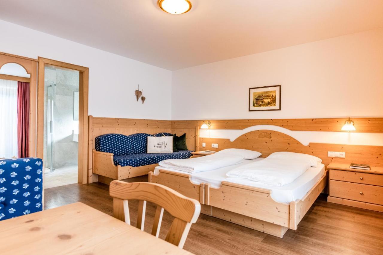 Hotel Vernel Santa Cristina Val Gardena Bagian luar foto