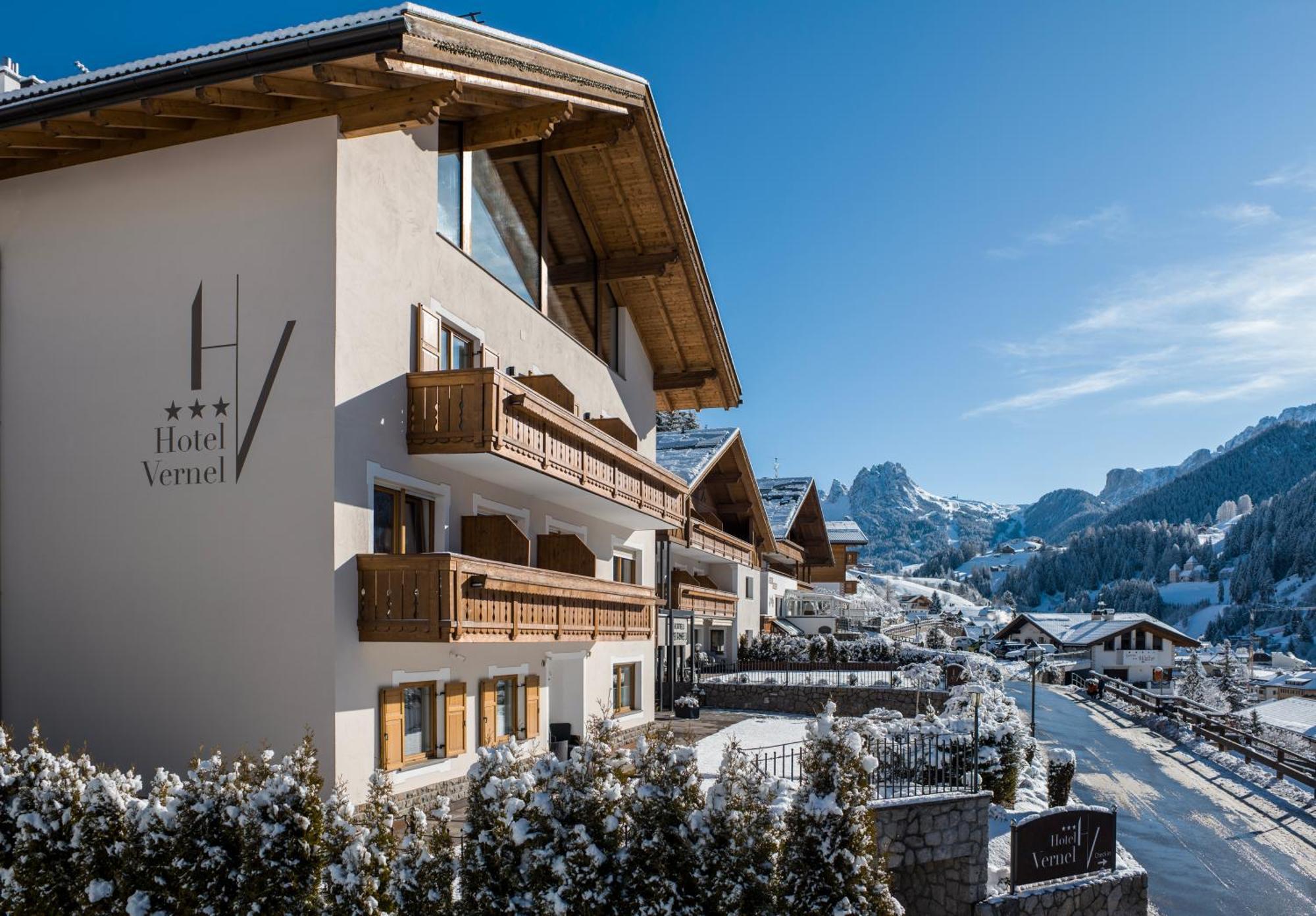 Hotel Vernel Santa Cristina Val Gardena Bagian luar foto