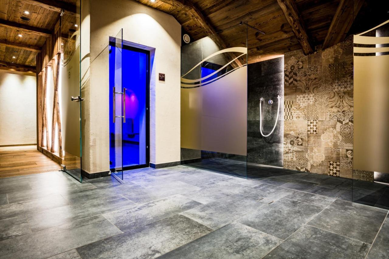 Hotel Vernel Santa Cristina Val Gardena Bagian luar foto