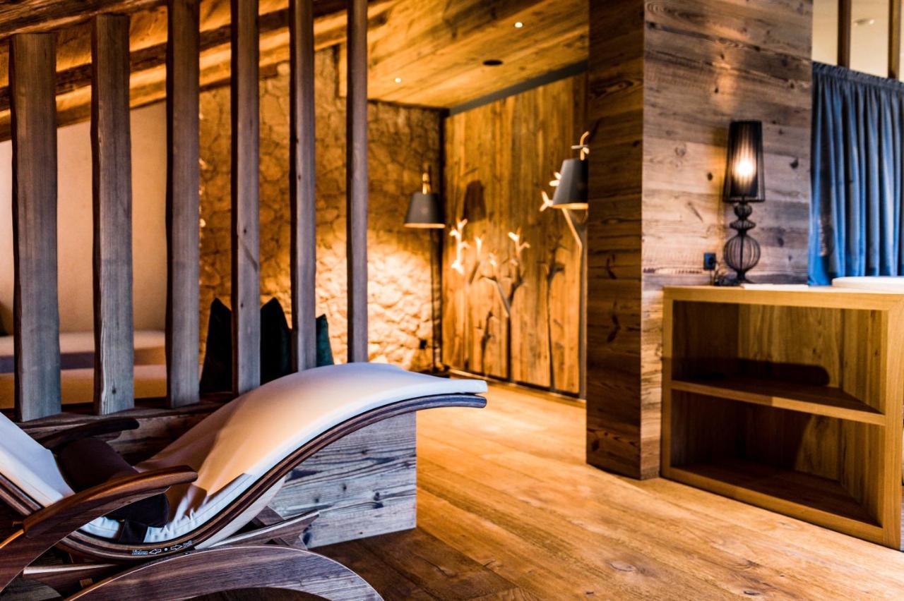 Hotel Vernel Santa Cristina Val Gardena Bagian luar foto